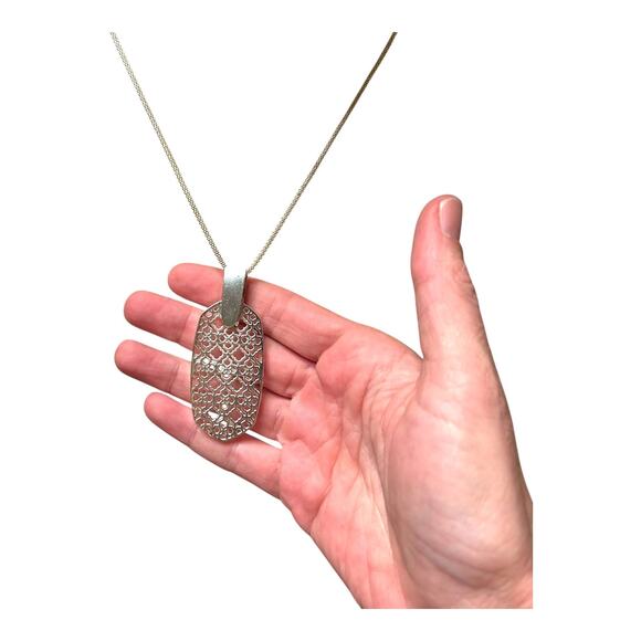 Kendra Scott Inez Filigree Necklace Gold Tone Chain Silver Plated Pendant - Picture 4 of 5